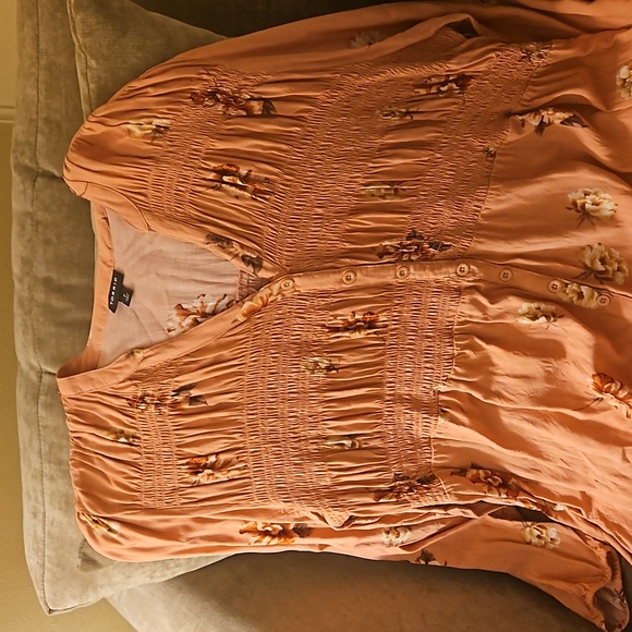 TORRID Smocked High Low Floral Knit Blouse Dusty Rose Size 2 (18/20, 2X) - Picture 2 of 4